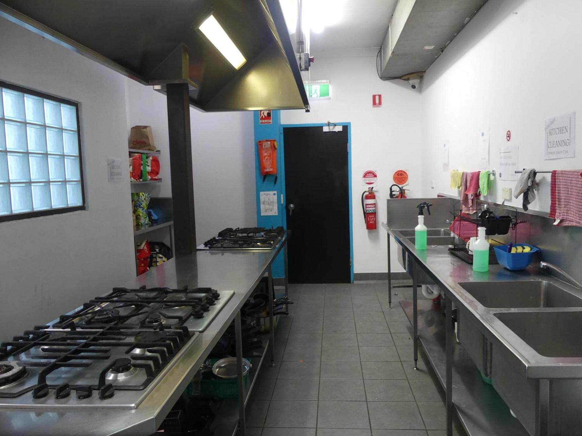 Chill Backpackers Hostel บริสเบน ภายนอก รูปภาพ