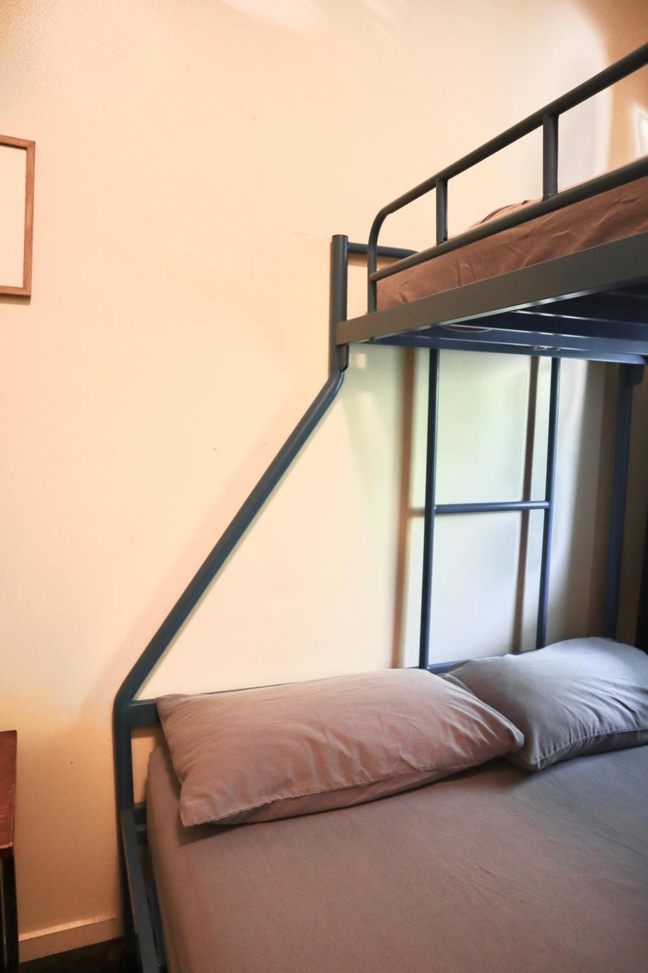 Chill Backpackers Hostel บริสเบน ภายนอก รูปภาพ